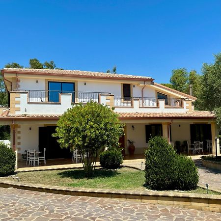 Relais Ruggiero Bed & Breakfast Le Castella  Exterior foto