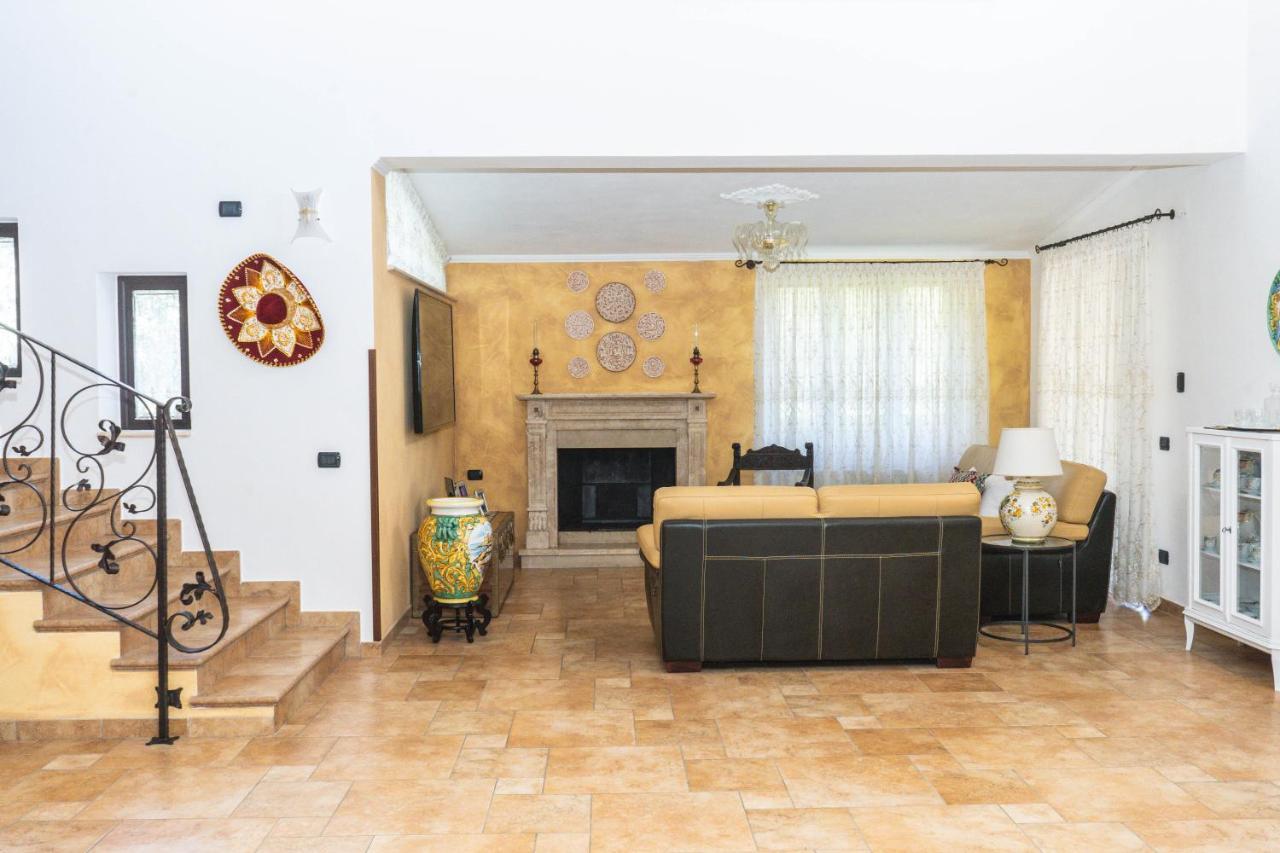 Relais Ruggiero Bed & Breakfast Le Castella  Exterior foto