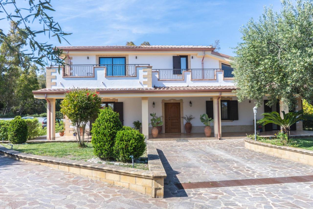 Relais Ruggiero Bed & Breakfast Le Castella  Exterior foto