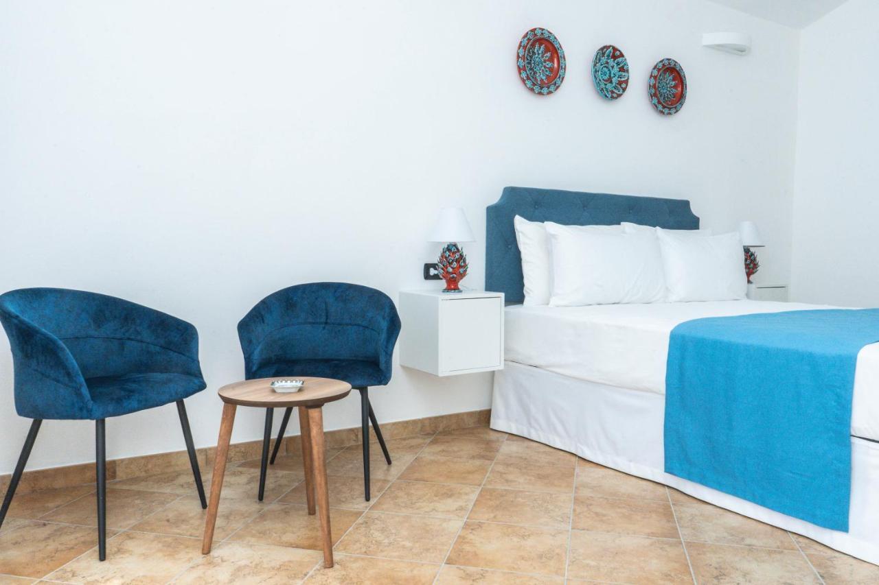 Relais Ruggiero Bed & Breakfast Le Castella  Exterior foto