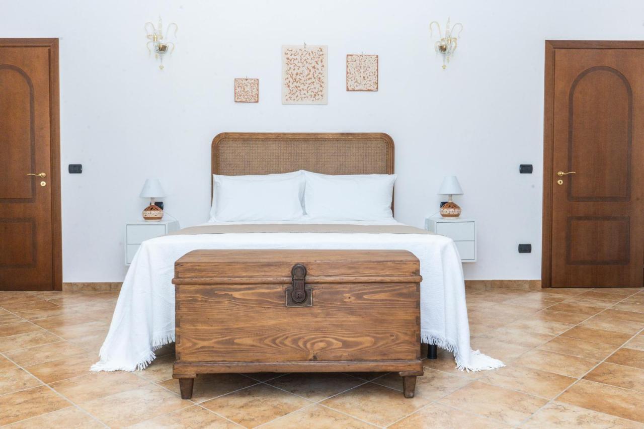 Relais Ruggiero Bed & Breakfast Le Castella  Exterior foto